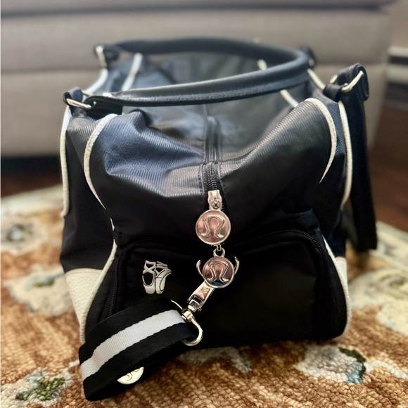 Vintage Lululemon Athletic Canvas Ballet Tote - Picture 5 of 8